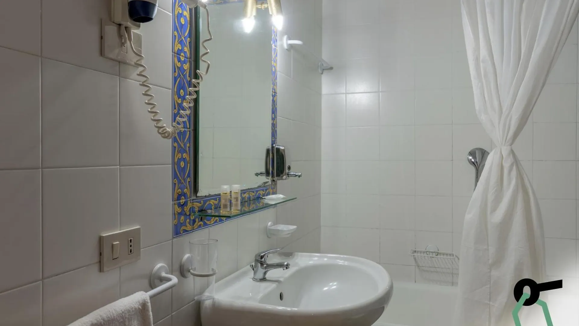 Hotiday Room Collection - Taormina 4*,  Włochy